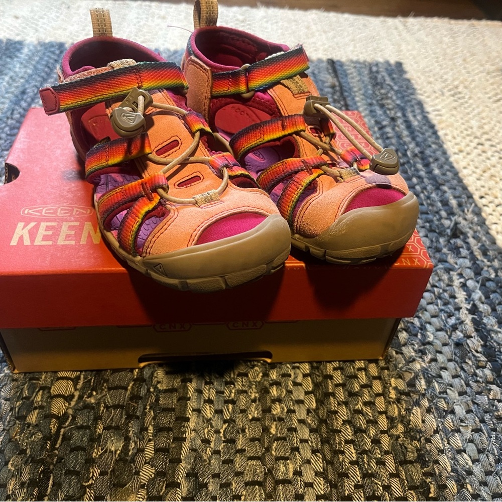KEEN SEACAMP II youth 13 rainbow sneaker hiking sandals, VGUC